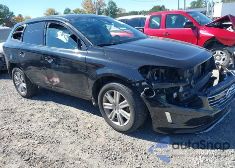 2016 Volvo Xc60 T6 Platinum z USA, uszkodzony, nr VIN YV4902RM3G2792925